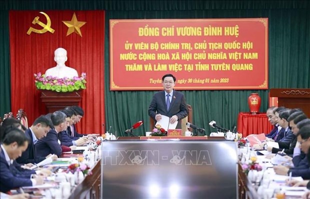 Presidente del Parlamento se reune con autoridades de Tuyen Quang hinh anh 1