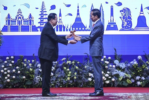 Indonesia inicia presidencia de ASEAN 2023 hinh anh 1