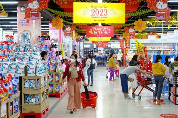 En alza ingresos por ventas minoristas y servicios de Vietnam en enero hinh anh 1
