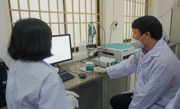 Cientificos vietnamitas estudian creacion de combustibles de hidrogeno desde agua hinh anh 1