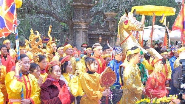 Hanoi: la temporada de festivales de primavera vuelve a ser vibrante hinh anh 1
