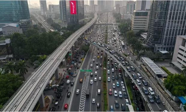 Indonesia toma medidas para reducir congestion de trafico en su capital hinh anh 1