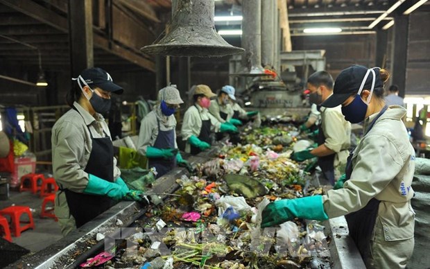 Mayoria de residuos domesticos urbanos de Vietnam se procesaran de forma segura en 2023 hinh anh 1