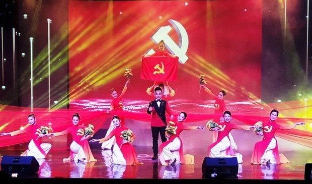Celebran actividades en honor al Partido Comunista de Vietnam hinh anh 1