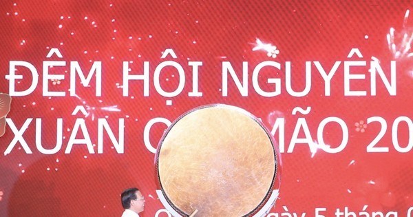 Celebran Tet Nguyen Tieu en Ciudad Ho Chi Minh hinh anh 1