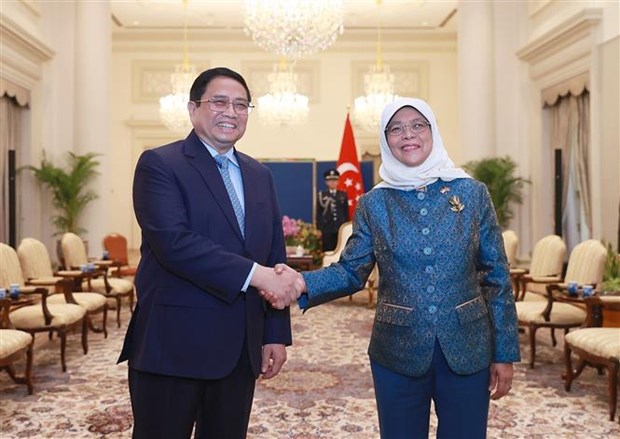 Presidenta singapurense destaca significado de visita del premier vietnamita hinh anh 1