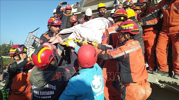 Embajada de Vietnam en Turquia participa en rescate tras terremotos hinh anh 1