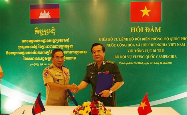 Vietnam y Camboya robustecen cooperacion en defensa fronteriza hinh anh 1