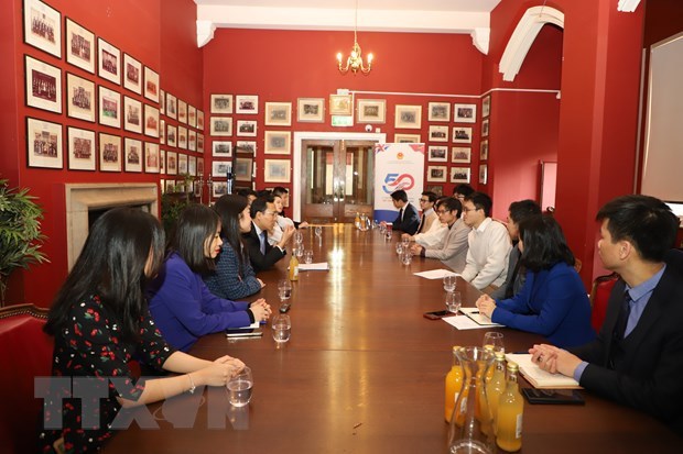 Vietnam promueve cooperacion con Universidad de Cambridge hinh anh 1