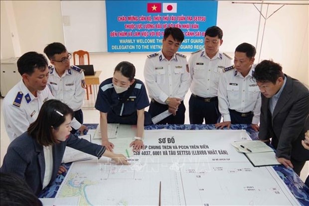 Delegacion de la Guardia Costera de Japon visita Vietnam hinh anh 1