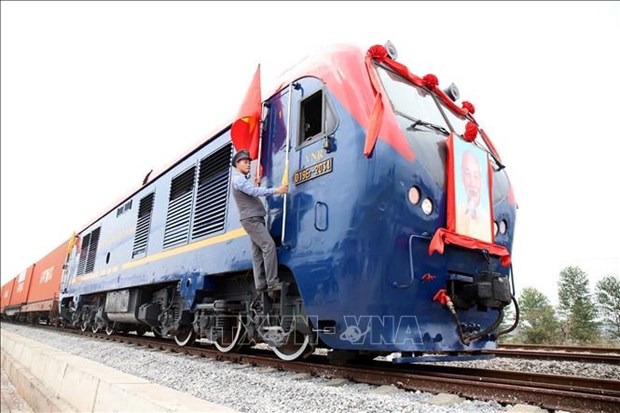 Inauguran servicios de transporte ferroviario de carga internacional en provincia vietnamita hinh anh 1