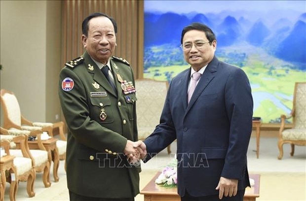 Premier vietnamita recibe a ministro de Defensa de Camboya hinh anh 1