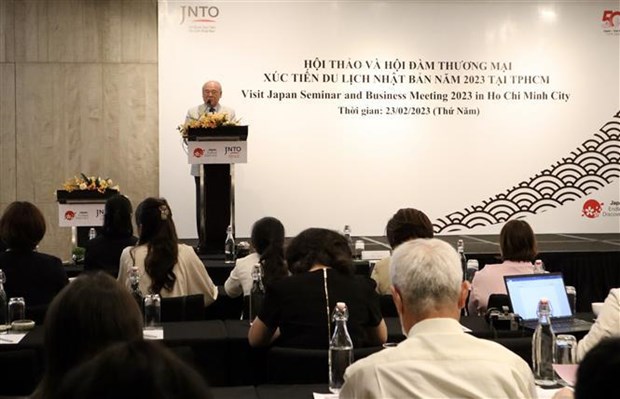 Vietnam y Japon buscan oportunidades de promocion turistica e inversion hinh anh 1