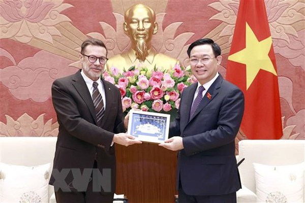 Embajador de Australia destaca perspectiva de elevar las relaciones con Vietnam a nuevo nivel hinh anh 1