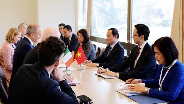 Vicepremier vietnamita se reune con altos funcionarios de varios paises en Ginebra hinh anh 1