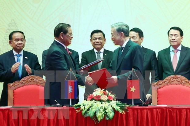 Refuerzan cooperacion en prevencion de crimen entre Vietnam y Camboya hinh anh 1