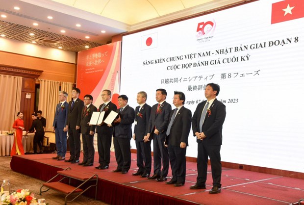 Vietnam creara condiciones favorables para inversores japoneses hinh anh 1