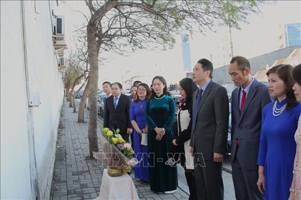 Embajada vietnamita recuerda a periodistas argelinos caidos en Vietnam hinh anh 1