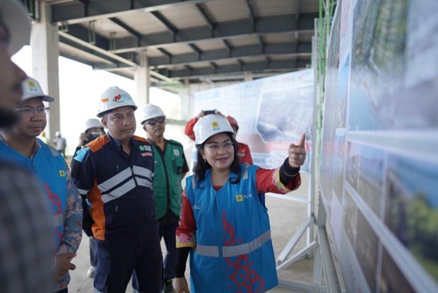 Indonesia prepara estaciones de carga de vehiculos electricos para Cumbre de ASEAN hinh anh 1