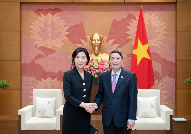 Vicepresidente del Parlamento de Vietnam recibe a embajadora surcoreana hinh anh 1