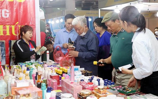 Inauguran Semana de productos de Tailandia en provincia vietnamita hinh anh 2