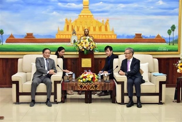 Embajada de Vietnam en Laos felicita 68 anos de fundacion del PPRL hinh anh 1