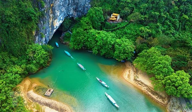 Phong Nha - Ke Bang listo para la temporada alta de turismo en 2023 hinh anh 1