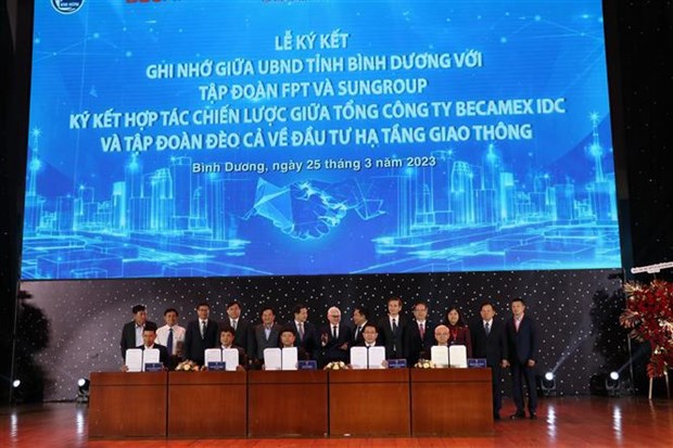 Vicepremier vietnamita insta a provincia de Binh Duong a desarrollar industria inteligente hinh anh 2