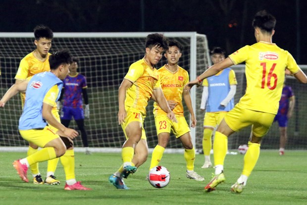 Sub-23 de Vietnam esta listo para partido contra Kirguistan en Copa Doha 2023 hinh anh 1