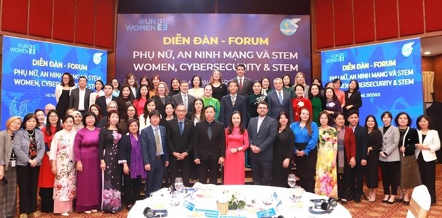 Efectuan en Hanoi Foro de Mujeres, Ciberseguridad y STEM hinh anh 1