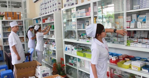 Institucionalizan Resolucion para asegurar medicamentos y equipos medicos en Vietnam hinh anh 1