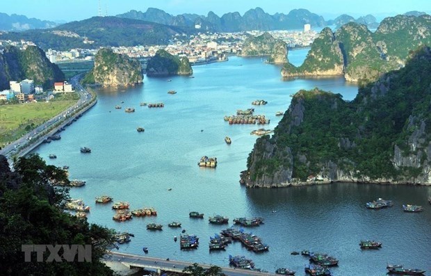 Casi 300 mil llegadas internacionales a polo turistico norteno de Vietnam hinh anh 1