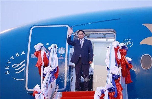 Primer ministro llega a Laos para la Cumbre de la Comision del rio Mekong hinh anh 1
