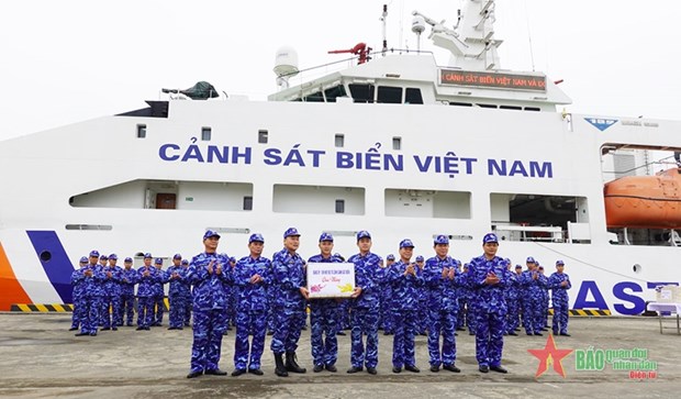 Realizan patrullaje conjunto guardias costeras de Vietnam y China hinh anh 1