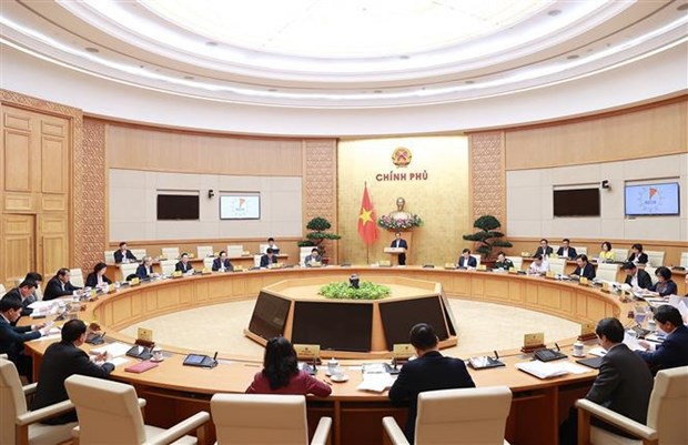 Premier vietnamita preside reunion gubernamental sobre elaboracion de leyes hinh anh 2