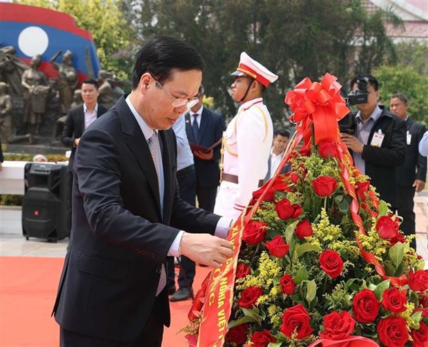 Presidente vietnamita dialoga con exdirigentes laosianos hinh anh 3