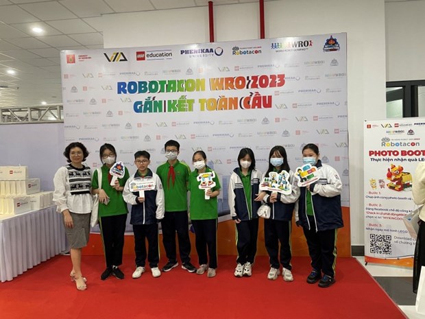 Lanzan en Vietnam concurso de robotica mundial ROBOTACON WRO 2023 hinh anh 1