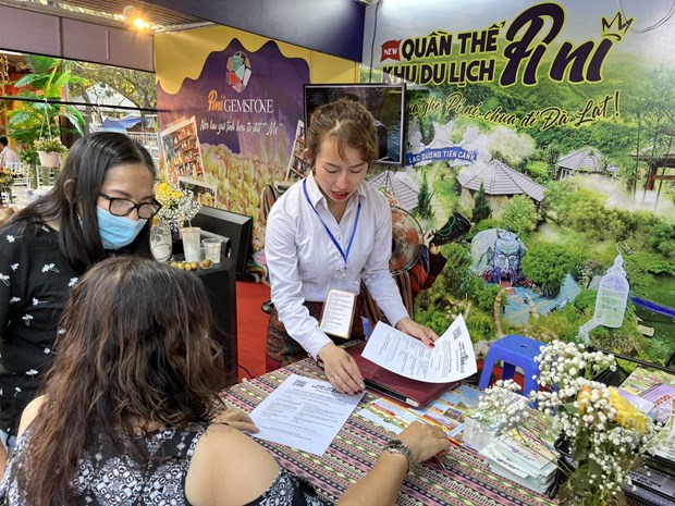 Urbe vietnamita lanza numerosos productos turisticos con motivo de grandes efemerides hinh anh 1