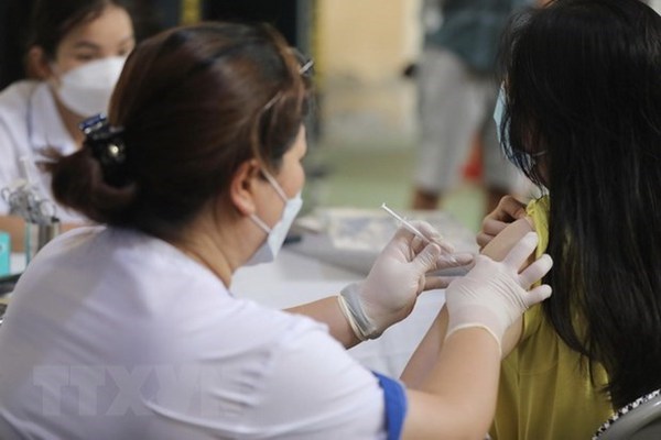 Vietnam se esfuerza por prevenir brotes de pandemia de COVID-19 hinh anh 1