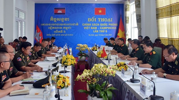 Vietnam y Camboya estrechan nexos en defensa hinh anh 1
