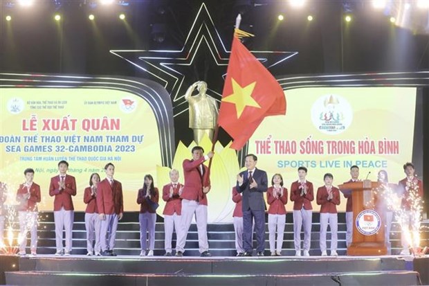 Despiden a delegacion deportiva vietnamita que participara en SEA Games 32 hinh anh 1