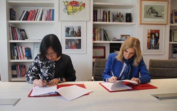 VNA y Telam firman acuerdo de cooperacion profesional hinh anh 1