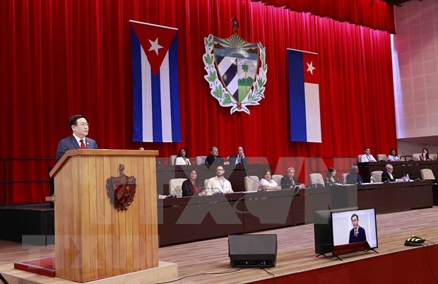 Visita a Cuba del lider parlamentario vietnamita-nuevo hito en lazos bilaterales hinh anh 1