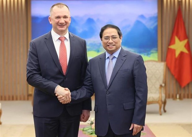 Vietnam atesora amistad tradicional con Bielorrusia, afirma premier hinh anh 1