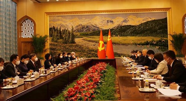Delegacion del Partido Comunista de Vietnam realiza visita a China hinh anh 1