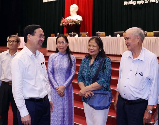 Presidente de Vietnam se reune con votantes de ciudad de Da Nang hinh anh 1
