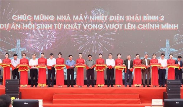 Premier vietnamita asiste a inauguracion de central termoelectrica Thai Binh 2 hinh anh 2