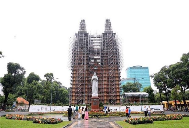 Cruces de Catedral de Notre-Dame de Saigon seran restauradas en Belgica hinh anh 1