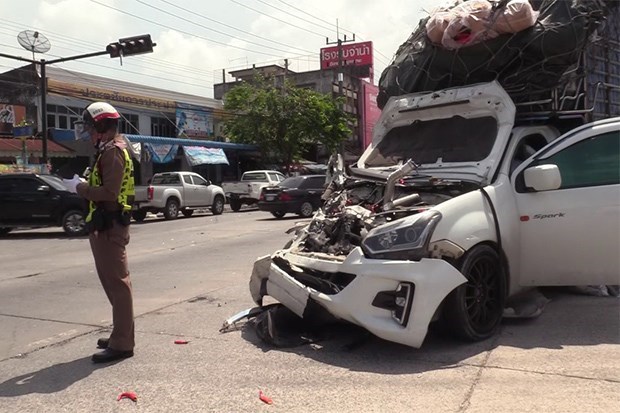 Ocho personas murieron en accidente de trafico en Laos hinh anh 1