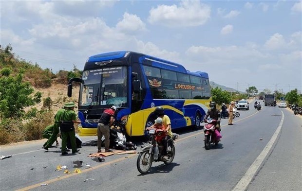 Disminuyen accidentes de transito en Vietnam durante dias feriados hinh anh 1